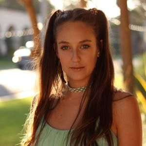 Meet your Posher, Dani